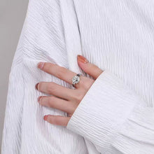 Load image into Gallery viewer, Soumra "Fortune Turn" Adjustable 925 Silver Ring